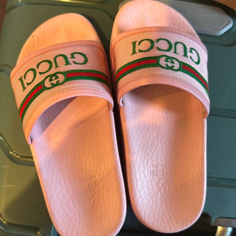 Gucci slides